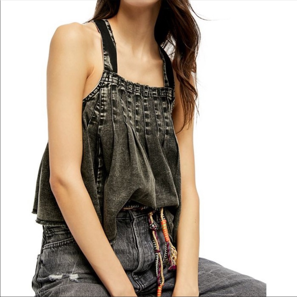 🛑 1 hour sale. Free People, M, pleated baby doll denim